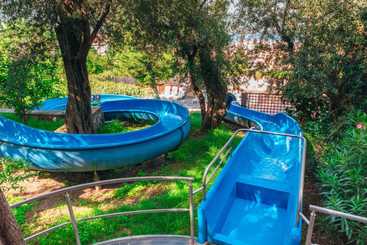 מטה Bleu Village מראה חיצוני תמונה